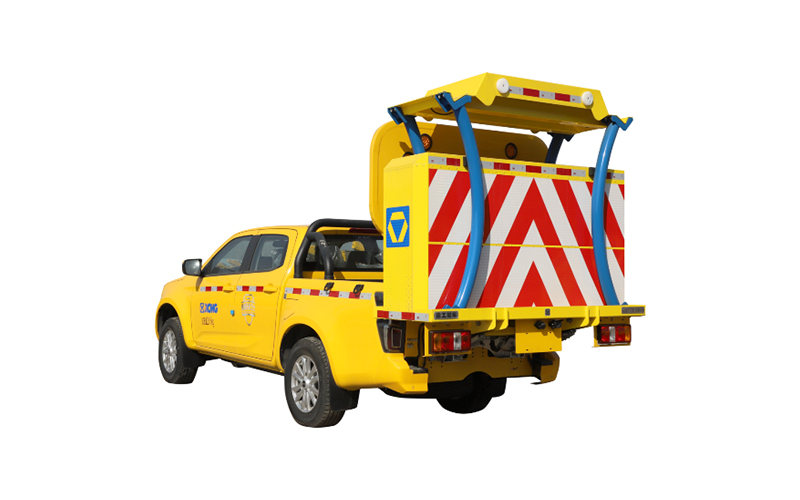 Hydraulische cilinder voor buffer voertuigteken tegen collisie